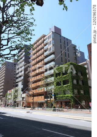 東京都日本橋浜町にあるビルのある風景 都市風景 東京都日本橋浜町にあるビルのある風景 都市風景 120296378