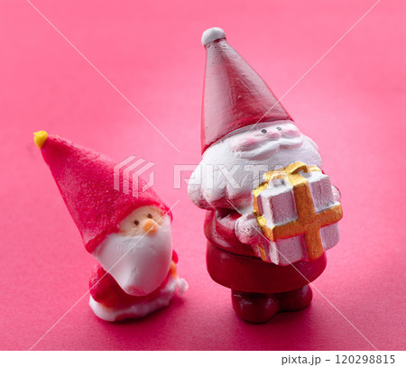 サンタクロース （ クリスマスイメージ ） 120298815