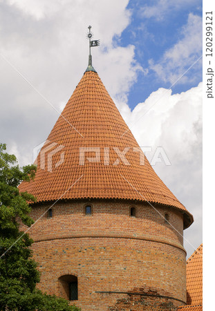 Tower of the Trakai Castle near Vilnius 120299121