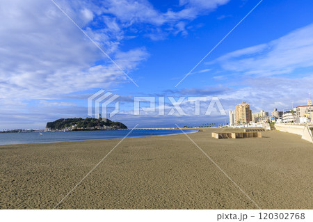 湘南の海と大空(腰越) 湘南の海と大空(腰越) 120302768