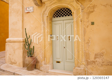 Typical maltese house entrance in Birgu, Malta 120303147