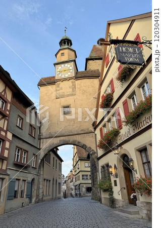 恋い焦がれたおとぎの国　中世の世界ローテンブルク 120304911