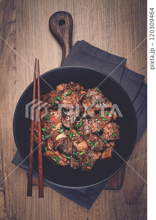 bulgogi, with mushrooms, with sesame seeds and green onions, Korean cuisine, homemade, no people, bulgogi, with mushrooms, with sesame seeds and green onions, Korean cuisine, homemade, no people, 120309464