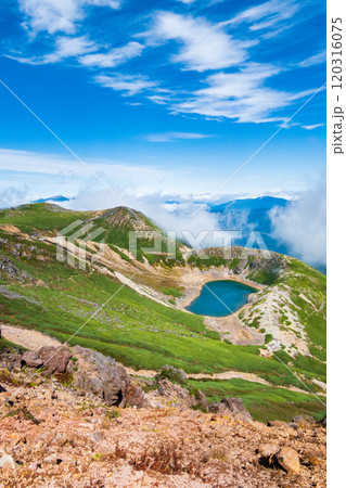 秋の御嶽山登山:継子岳と三ノ池 秋の御嶽山登山:継子岳と三ノ池 120316075