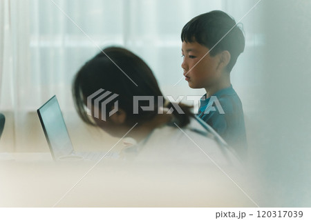 10 years old 120317039