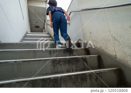 10 years old 120318808