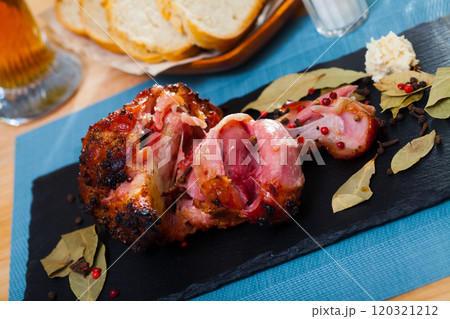 Roasted pork knuckle 120321212