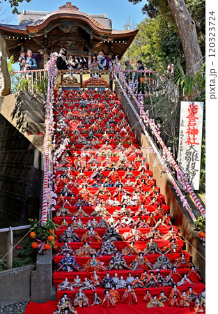 岩槻散歩:愛宕神社の大雛壇飾り さいたま市岩槻区 岩槻散歩:愛宕神社の大雛壇飾り さいたま市岩槻区 120323724