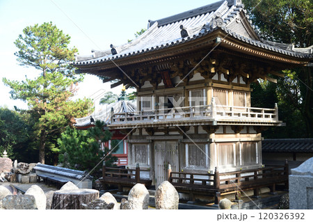 第38番札所 蹉跎山 補陀洛院 金剛福寺(仁王門)【高知県土佐清水市】 第38番札所 蹉跎山 補陀洛院 金剛福寺(仁王門)【高知県土佐清水市】 120326392