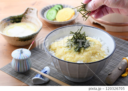 熱々のご飯で楽しむ とろろご飯　（ 味付けとろろ ） 120326705