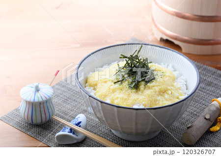 熱々のご飯で楽しむ とろろご飯　（ 味付けとろろ ） 120326707