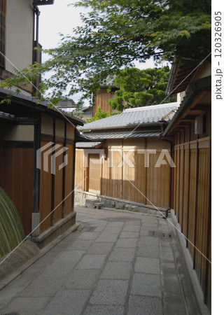 京都の裏町 120326905