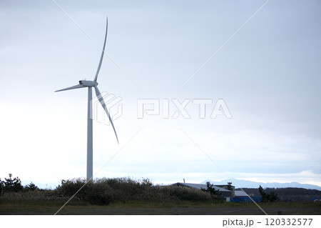 初秋の風車 初秋の風車 120332577