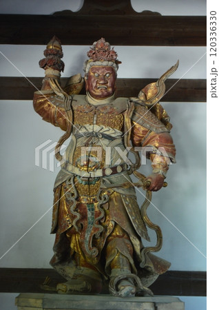 「持国天」の像（萬福寺･天王殿／京都府宇治市五ケ庄三番割34） 120336330
