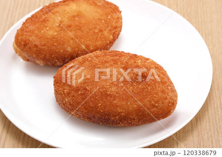 美味しそうなカレーパン 美味しそうなカレーパン 120338679