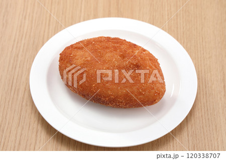 美味しそうなカレーパン 美味しそうなカレーパン 120338707