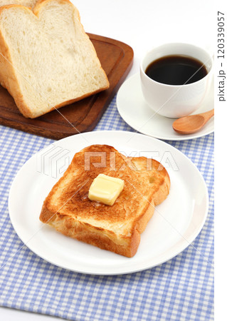 美味しそうなトースト 美味しそうなトースト 120339057