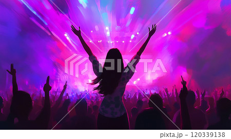 ライブイベントではしゃぐ人々 120339138