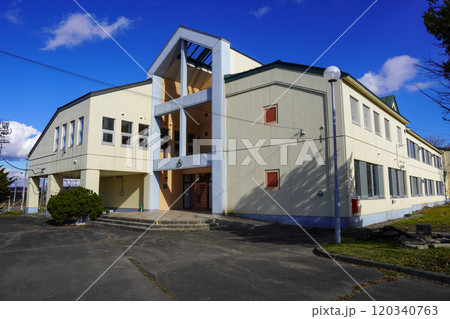 むかわ町立宮戸小学校(廃校) むかわ町立宮戸小学校(廃校) 120340763