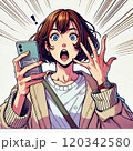 スマホを見てびっくりする女性 120342580