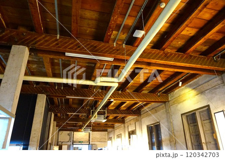 富岡製糸場　東置繭所　シルクギャラリー　重要文化財　国宝 120342703