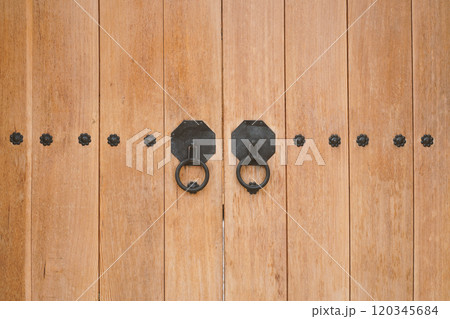 The Old Gate of the Hanok Village in Korea 120345684