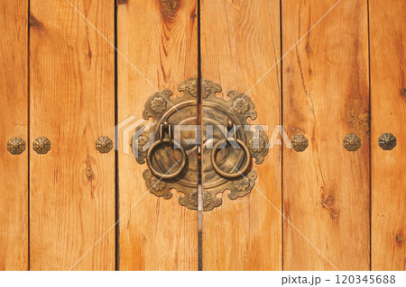 The Old Gate of the Hanok Village in Korea The Old Gate of the Hanok Village in Korea 120345688