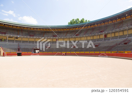 Plaza de Toros de Pamplona view, Pampeluna, Spain Plaza de Toros de Pamplona view, Pampeluna, Spain 120354591