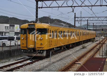 JR西日本　宇野線　宇野駅 120357167