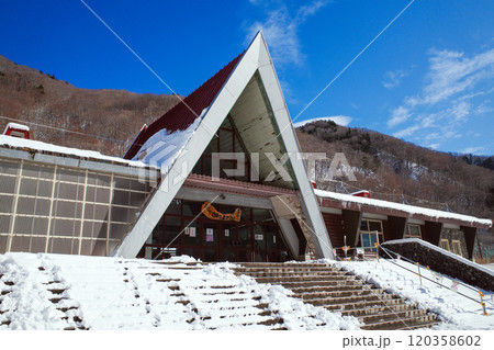 雪の土合駅 雪の土合駅 120358602