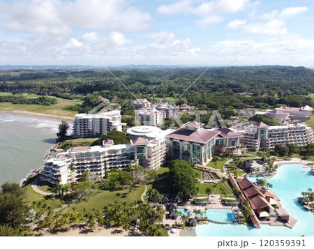 Bandar Seri Begawan in Brunei is a beautiful and harmonious Asian nation, situated on the northern coast of Borneo in the South China Sea. The purest air, immaculate coastline, lush rainforest. 120359391