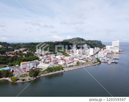 Sandakan is also the second largest town in Sabah, Malaysia. Known as the Natural City, Sandakan visitors have the opportunity to explore wildlife sanctuaries and discovery centers. 120359397