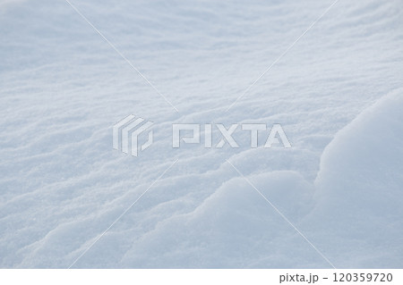 一面に広がる白い雪 120359720