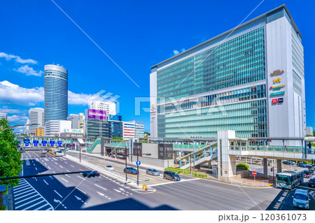 日本の横浜都市景観 新横浜駅や横浜プリンスホテルなどを望む。…新たな時代へ、希望の光…=4日 日本の横浜都市景観 新横浜駅や横浜プリンスホテルなどを望む。…新たな時代へ、希望の光…=4日 120361073