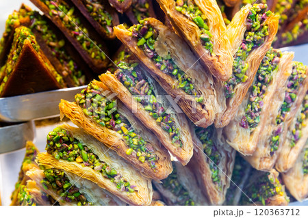 Oriental sweets pahlava 120363712