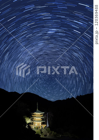 那智大滝ライトアップ星空 那智大滝ライトアップ星空 120369488