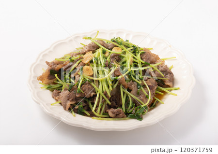 豆苗と牛肉のガーリック炒め 120371759