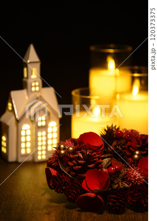 クリスマスイメージ（リース） 120373375