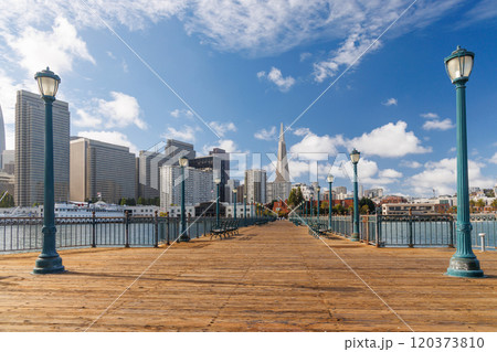 Scenic view of a classic wooden pier stretching into the San Francisco Bay Scenic view of a classic wooden pier stretching into the San Francisco Bay 120373810