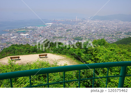 愛媛県四国中央市　具定展望台から川之江方面を望む 120375462