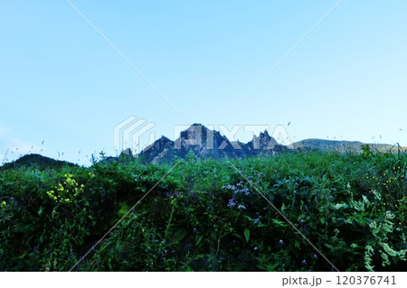 長野県川上村川端下に広がる高原の初秋の風景 120376741