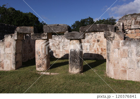 Maya ruins of Kabah temple, Yucatan, Mexico Maya ruins of Kabah temple, Yucatan, Mexico 120376841