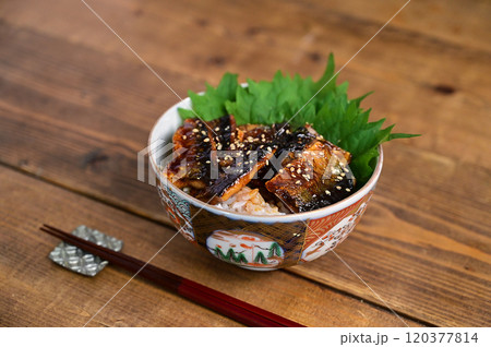 秋刀魚のかば焼き丼 120377814