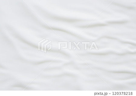 柔らかいしわのある布の表面 背景素材 柔らかいしわのある布の表面 背景素材 120378218