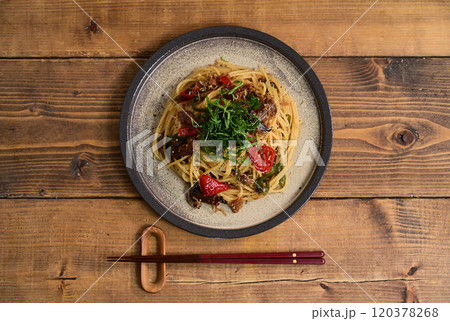 大根の葉とちりめん、なめたけの和風パスタ 大根の葉とちりめん、なめたけの和風パスタ 120378268