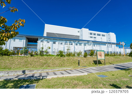 神戸市　ポートアイランドの神戸市環境局港島クリーンセンター 120379705