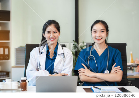 Successful medical team , Professional, confident, and supportive collaboration for healthcare wellness. 120380540