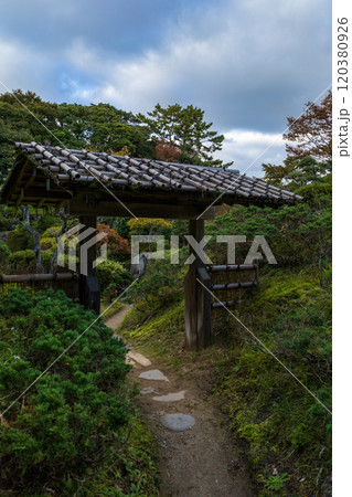 本間美術館庭園（鶴舞園） 120380926