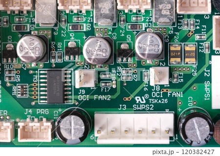 基板上の電子回路 120382427