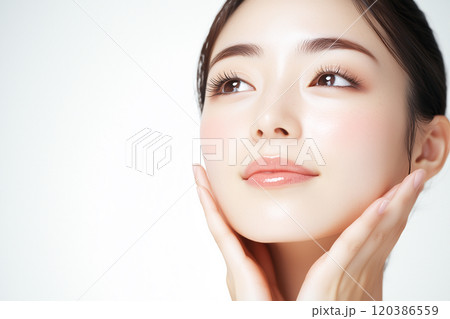スキンケア、ビューティー素材。ナチュラルメイクが美しい日本人の女性の美容イメージ 120386559
